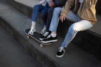 Stap stijlvol de straat op: de ultieme gids voor casual sneakers