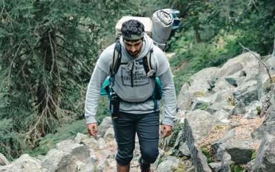 Rucking verbrandt dubbel zoveel calorieën als wandelen